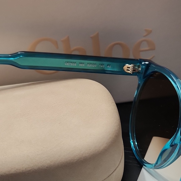 NWT never worn - Picture 4 of 4